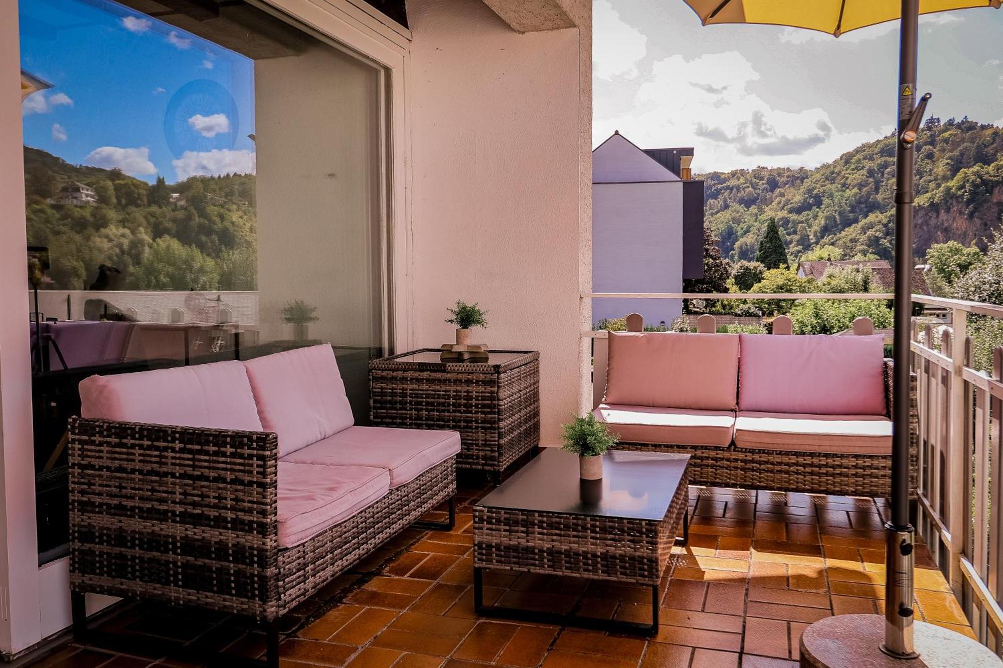 Traumaussicht Kamin Balkon Burgblick 65 Zoll Tv Netflix Sky Joyn Lindenplatz Apartment Bullay Exterior photo